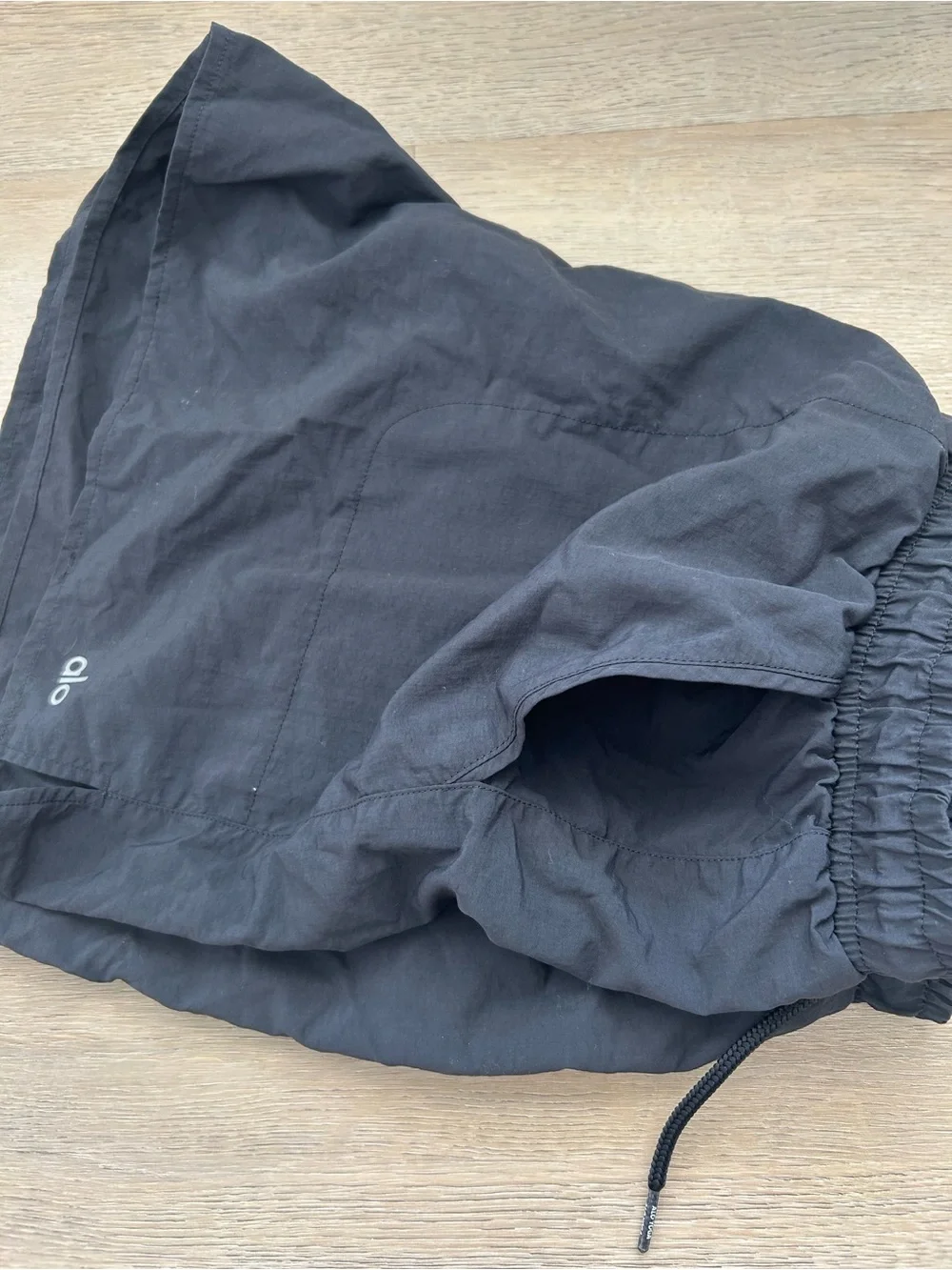 ALO Yoga Women’s Black Athletic Drawstring Shorts